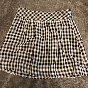 Gap skirt